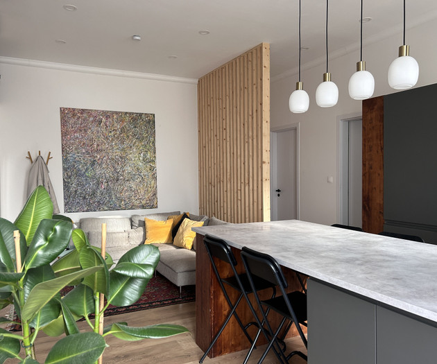 Stylish 1.5-BR Apartment in an Excellent Location