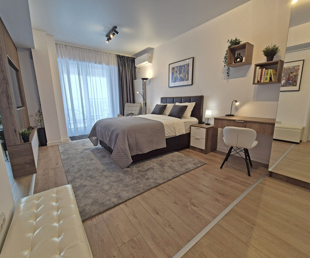 Luxury Skyline Suite at Central Address