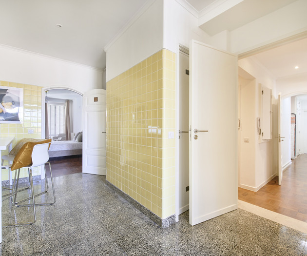 Room 1- Av. Barbosa du Bocage 52 3