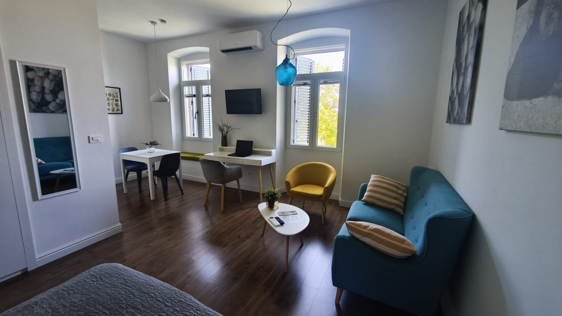 Living room with sofa and dining