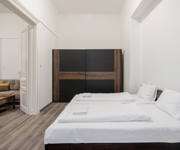 Modern 2-bedroom apartment with monthly cleaning