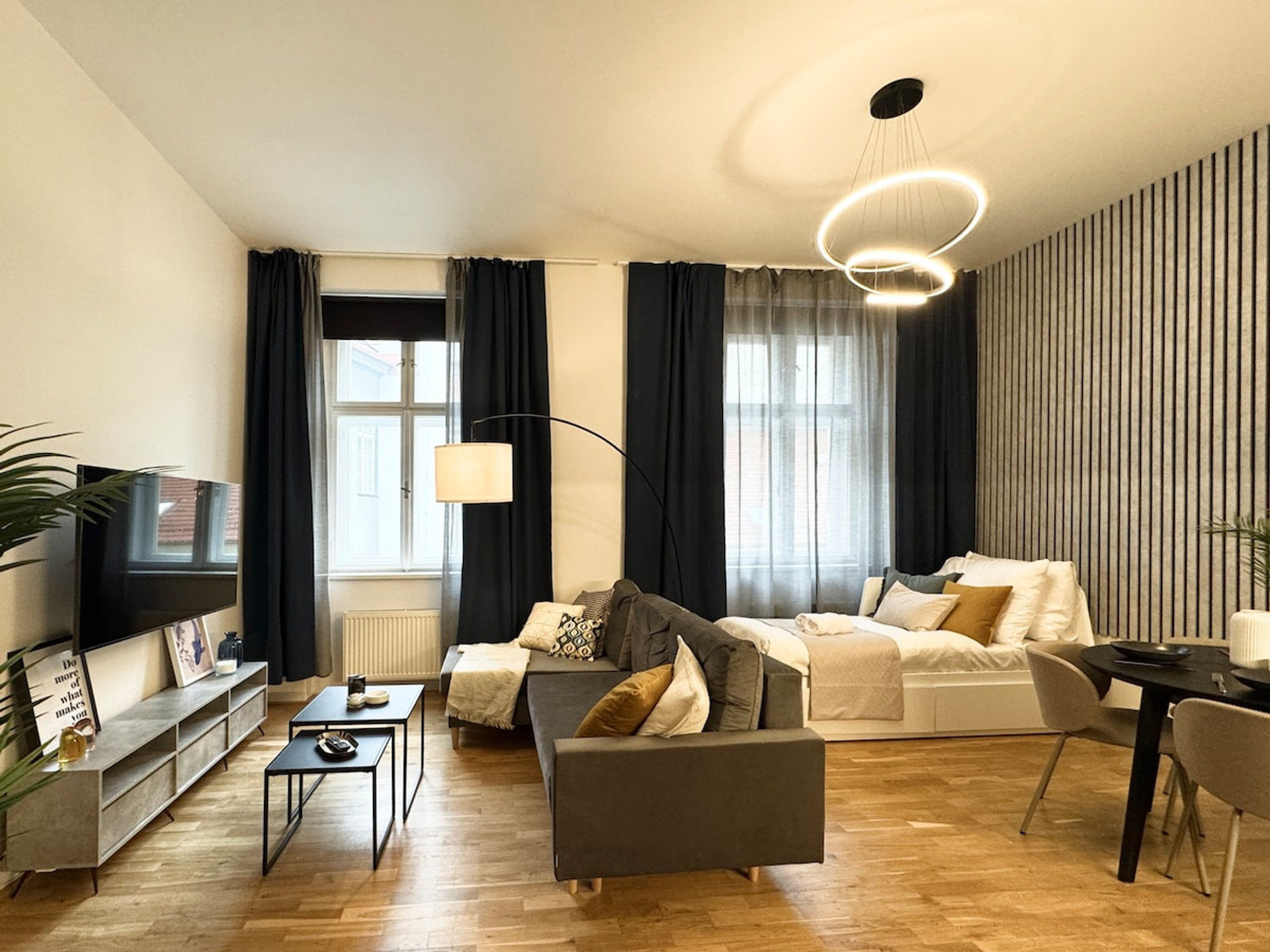 Living room image 1