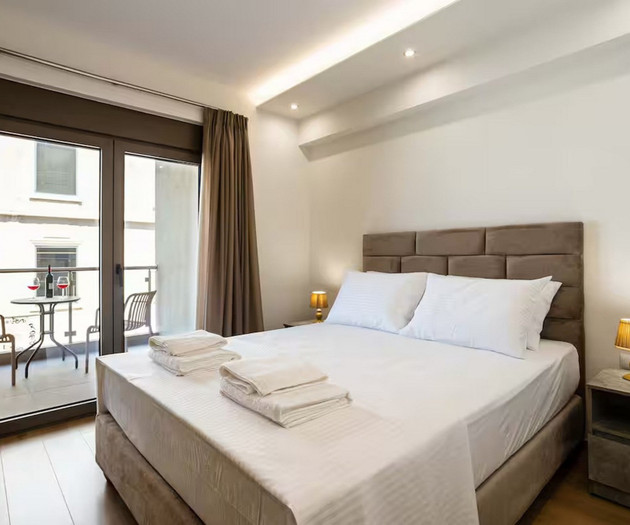 Modern Flat with Private Parking & Huge Terrace