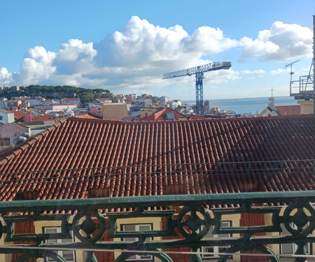 Chiado Apartment T3 with River View