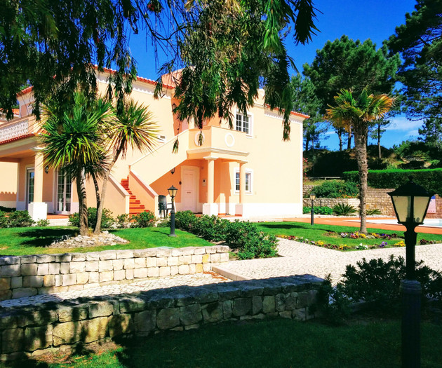 3-bedroom apartment with pool in a 5* resort