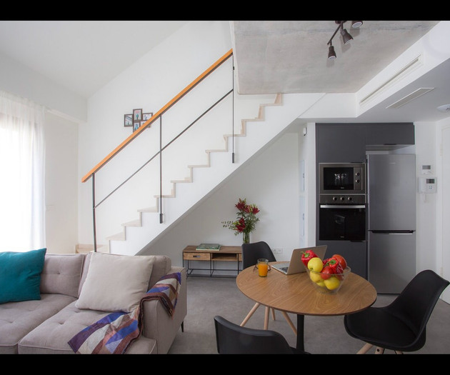 HUE08 - Modern Duplex in El Carmen