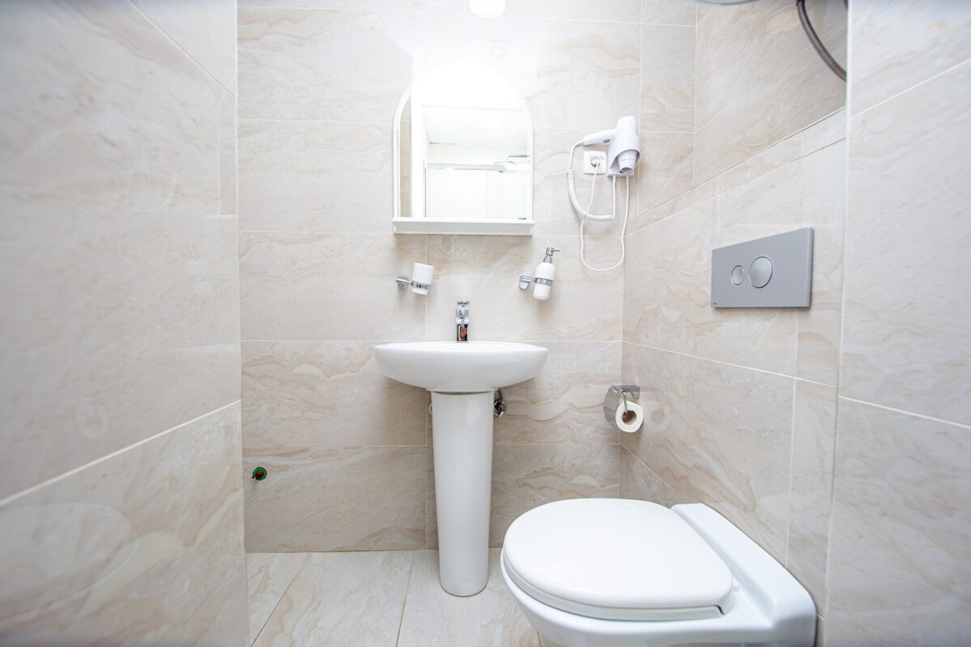 Full bathroom