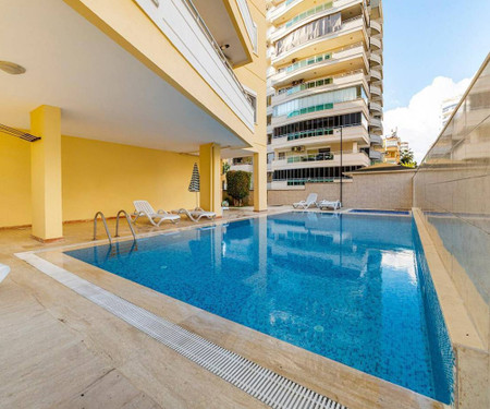 Spacious penthouse 5 min from the sea