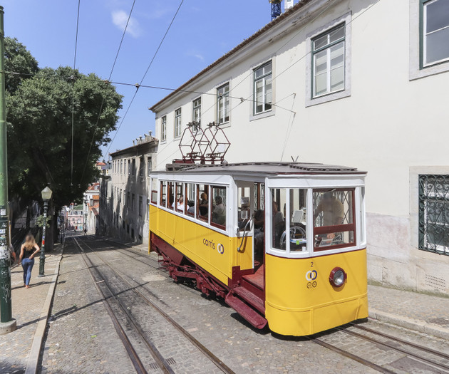 Atalaia · Tailor Made Flat in Central Bairro Alto