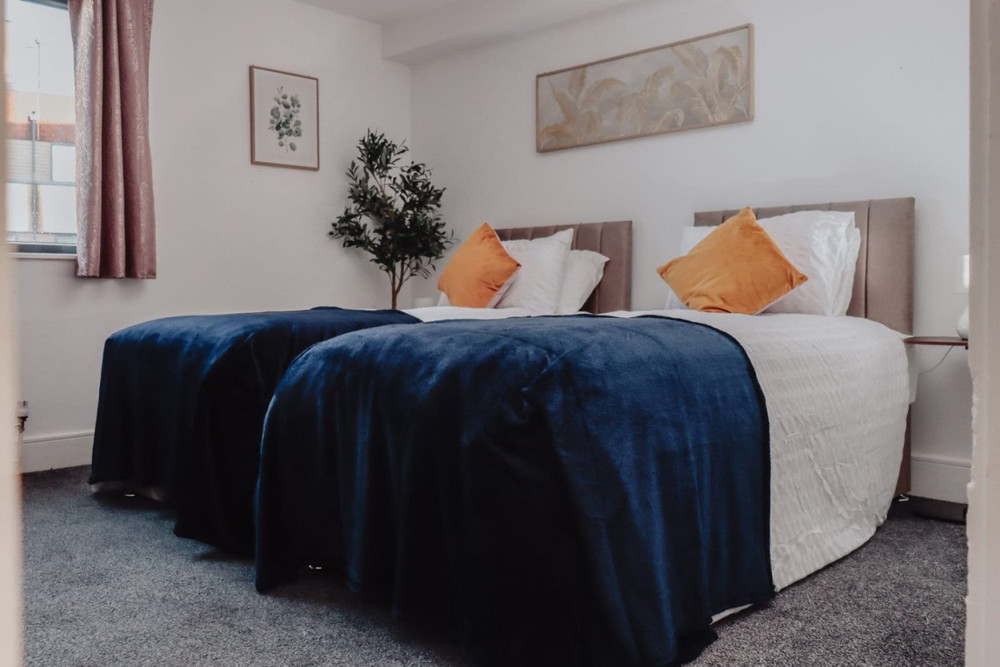 London Penthouse Flat. Sleeps 5 Long stay discount preview