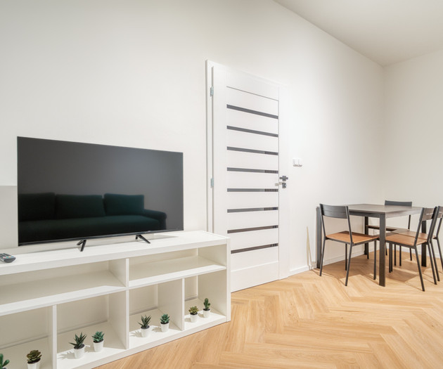 Modern City Apartment w/ Balcony