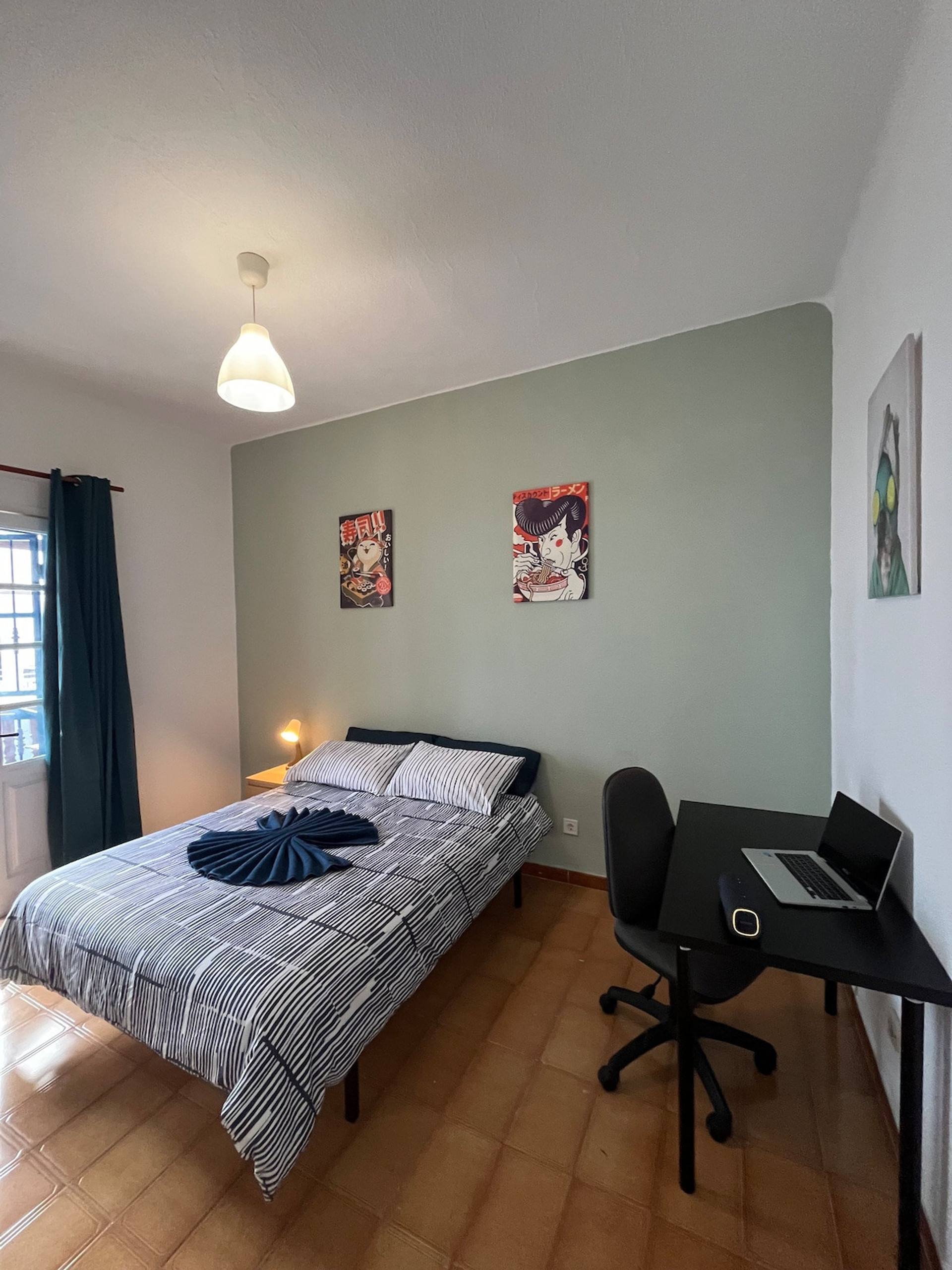 Bedroom image 1