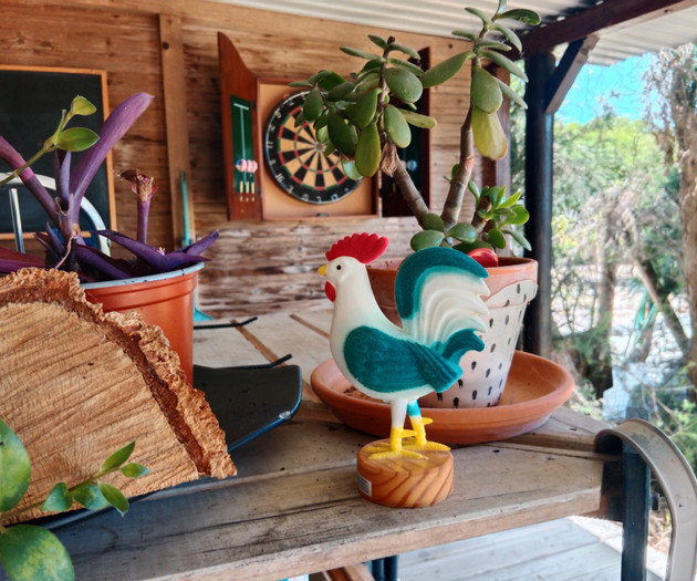 Decorative porch shelf details