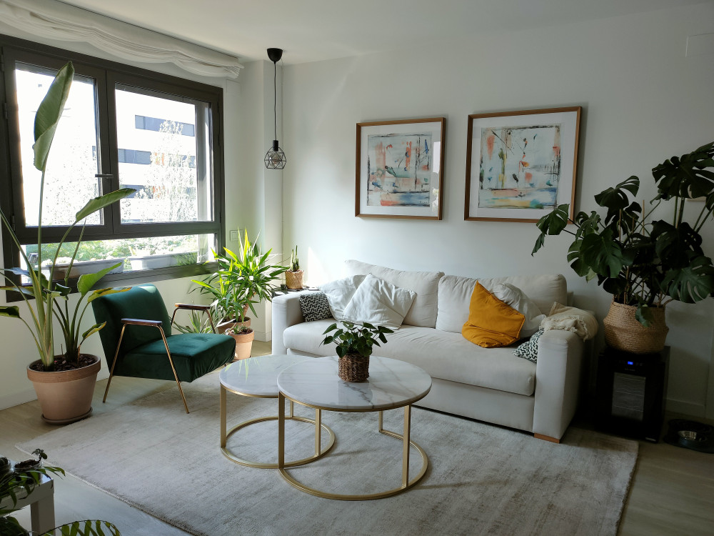 Very bright modern apartment in Barcelona preview