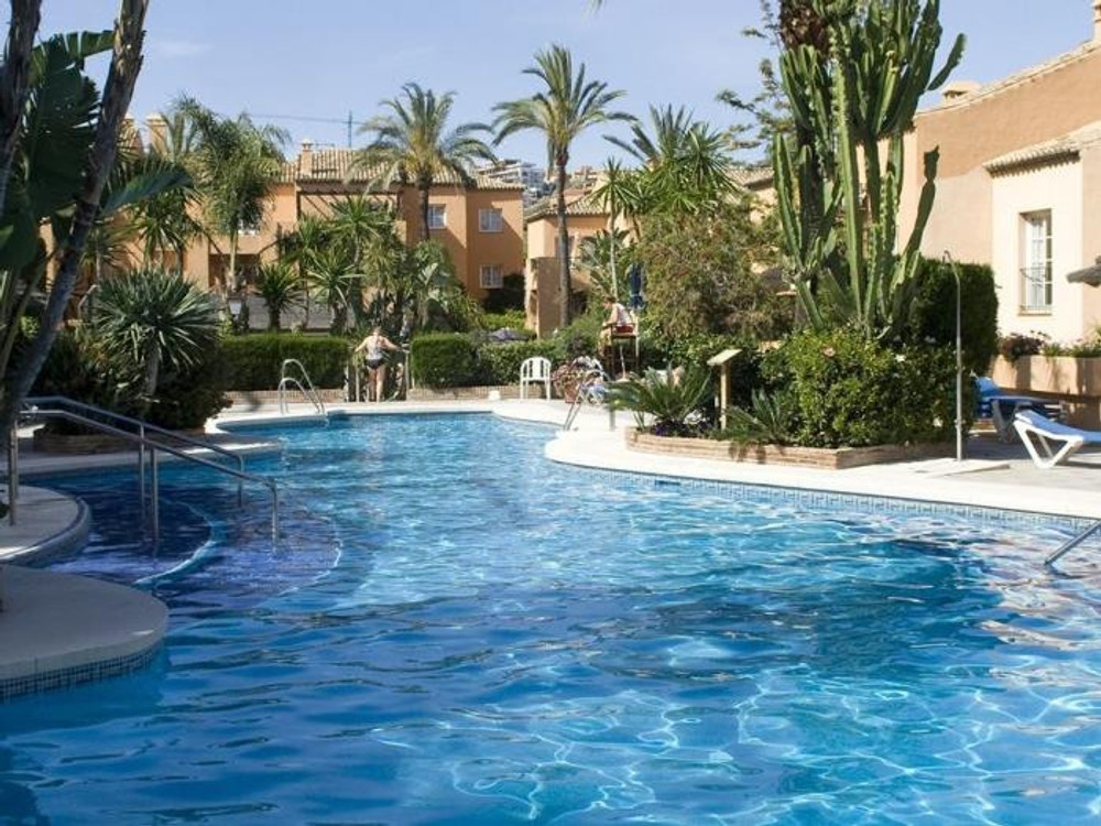 Sage Palm Apartment with pool. preview