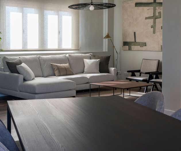 Big apartment with terras, Calle del Hospital 1.28