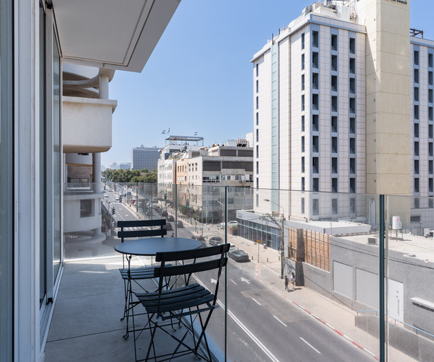 Blueground | Tel Aviv Port, High End , Balcony-74