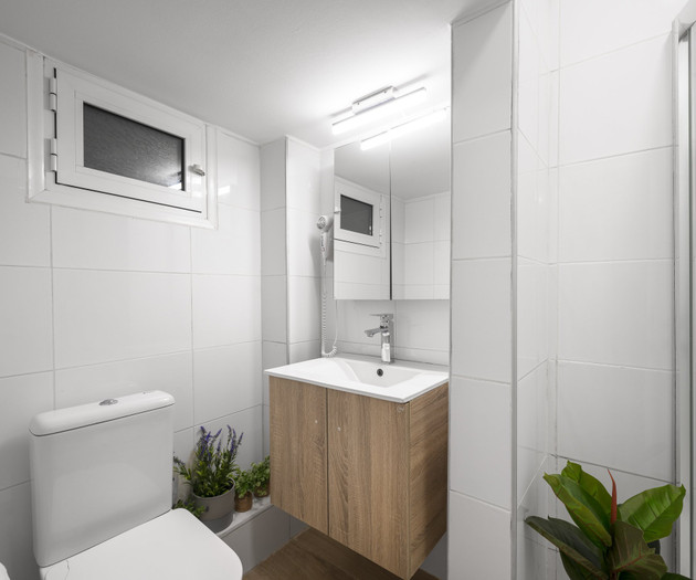AnT-one Designer Neo-Classical Central Apartment