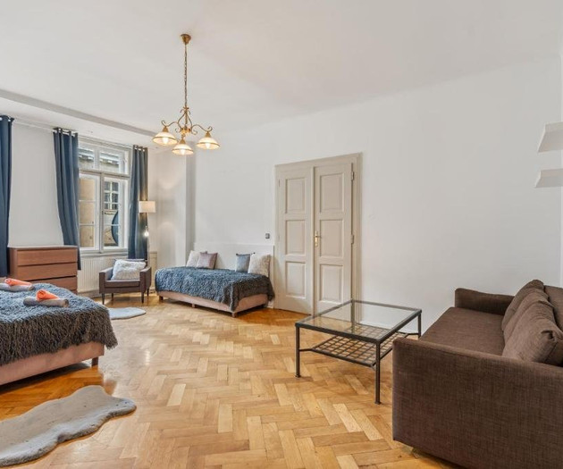 Royal Prague Heart Suite