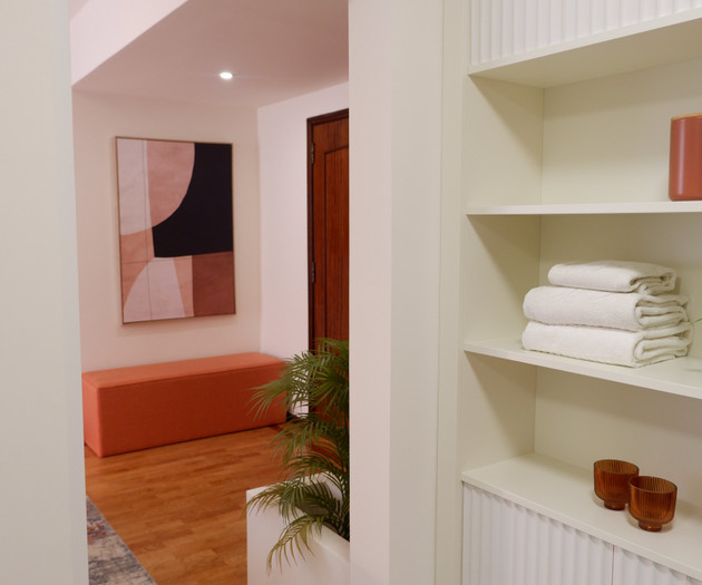 Hallway with shelves and bench