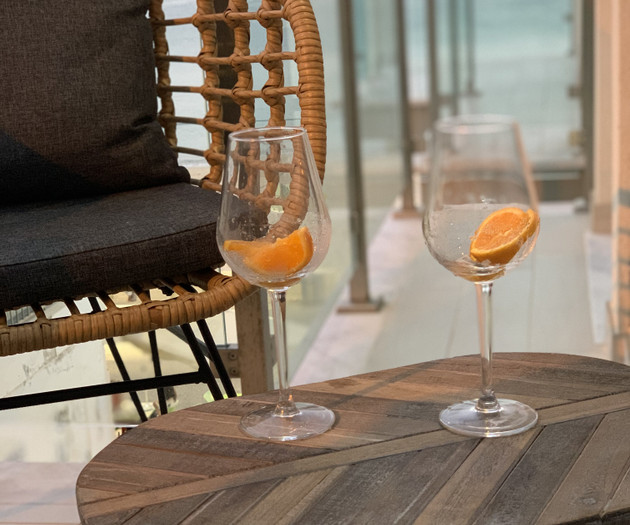 T2 Premium em Primeira Linha de Mar | Conforto & S