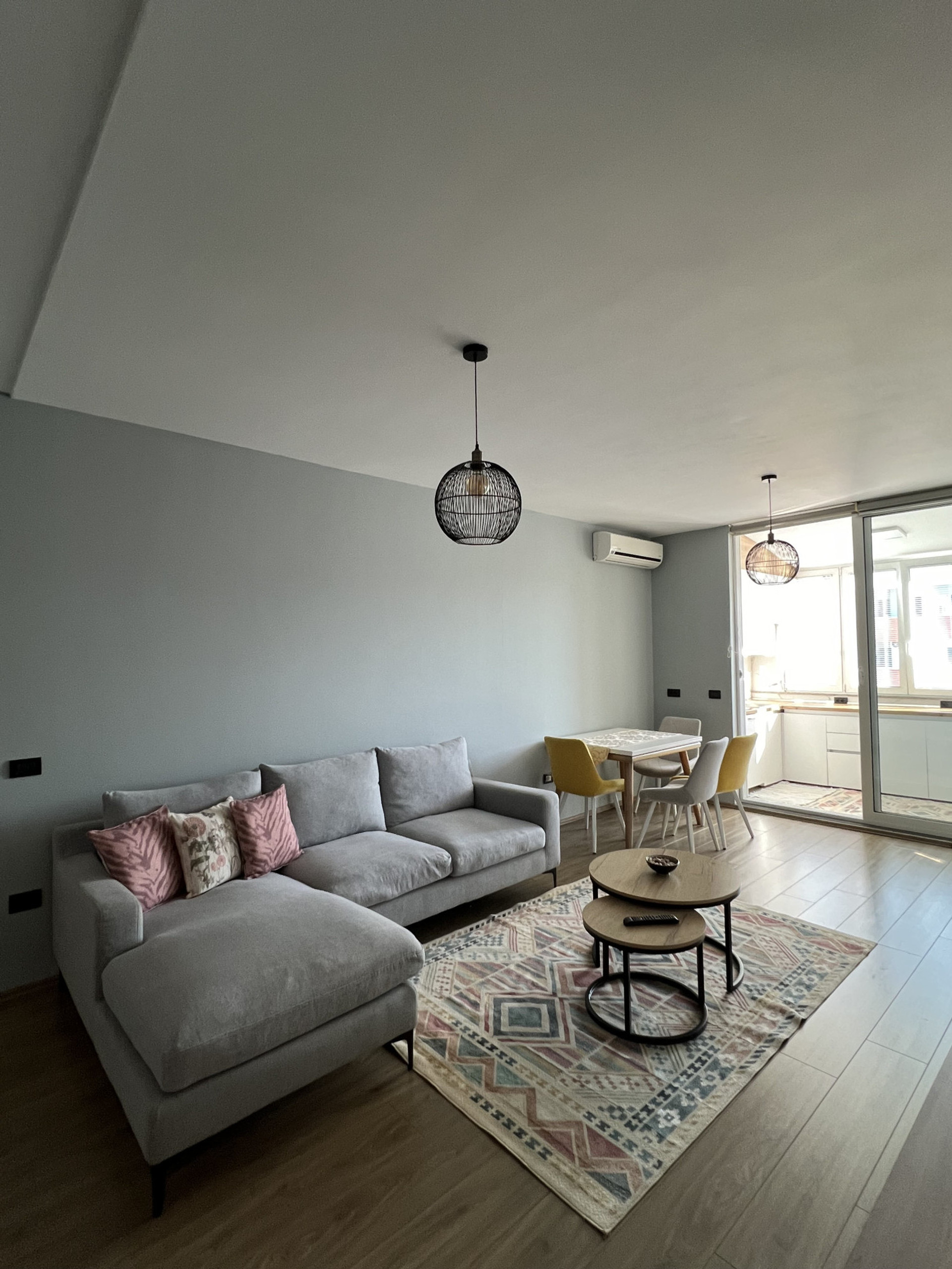 Sofa and cofetable