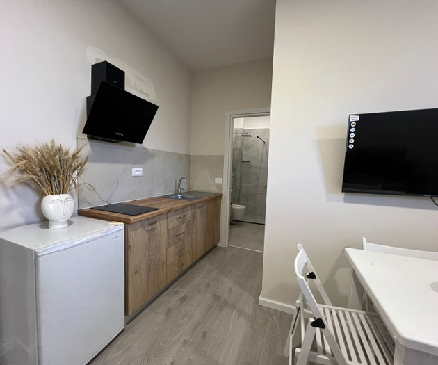 ECONOMY APARTMENT – 4 Min from the Beach!