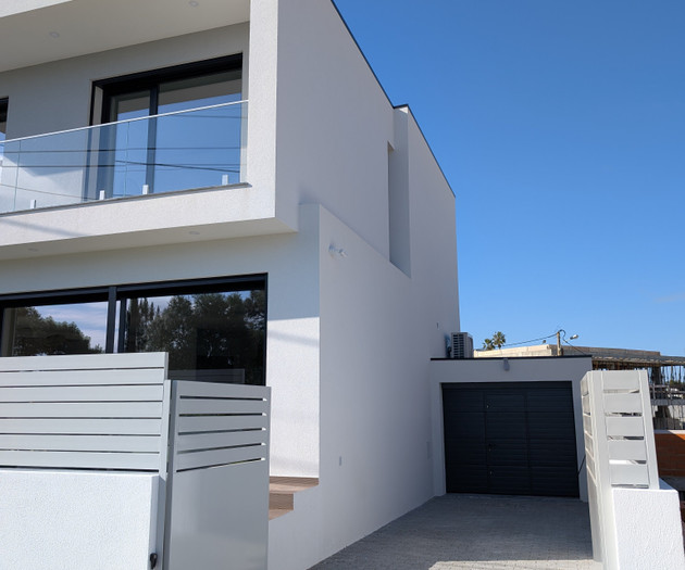 Caparica Sun & Serenity Villa, w/ pool and BBQ