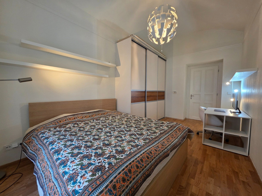 Spacious room near river with private garden preview