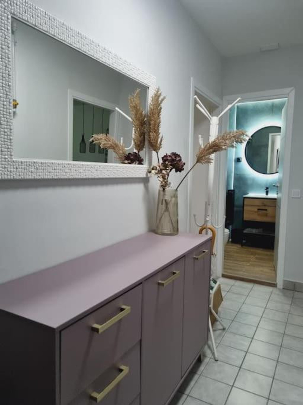 Two-bedroom Apartment with Terrace & Free Parking preview