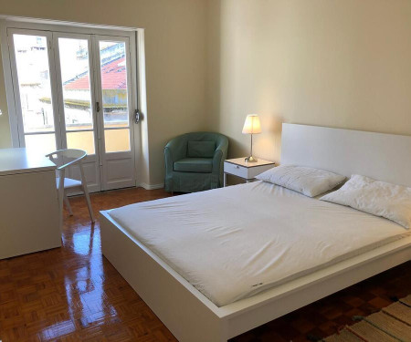 Maria Alice 3:Largest bedroom with private balcony