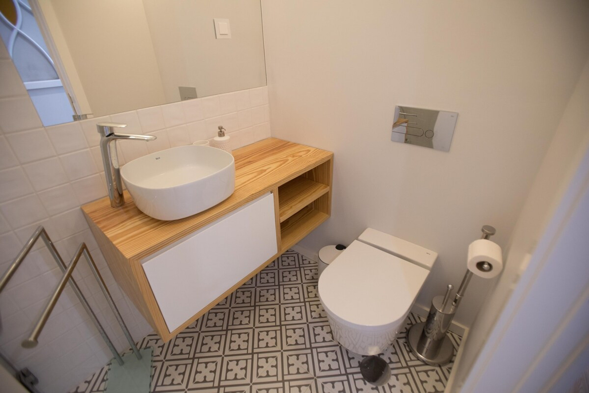 Full bathroom