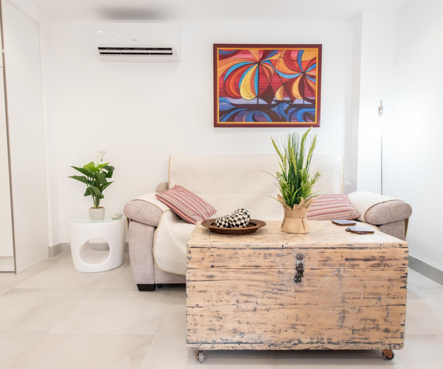 Holidays2Malaga Homely Bysso with small terrace
