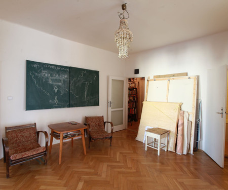 Room 3, Bělohorská - Prague