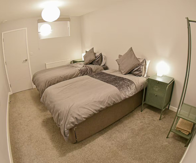 Spacious 6-Bedroom Property Perfect for Groups