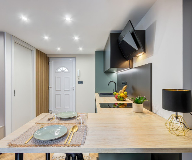 RK Apartment | A/C | Quiet | Central