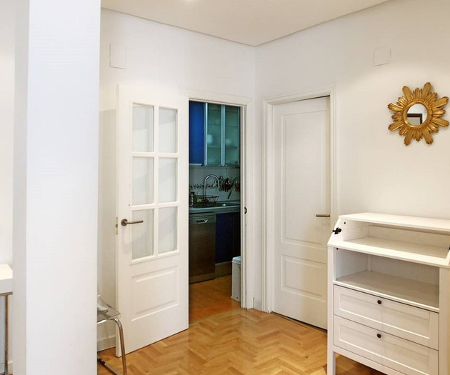 Apartamento en Cortes/ Barrio de las Letras Madrid
