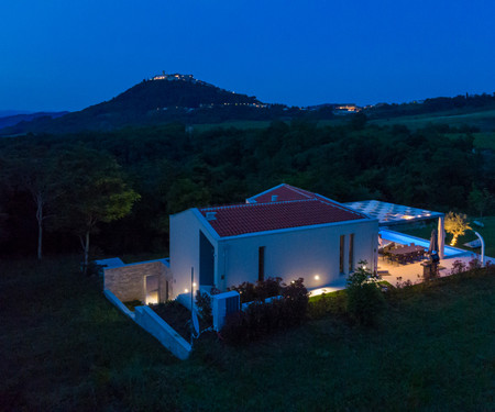 Motovun: 4 bedroom villa with pool & stunning view