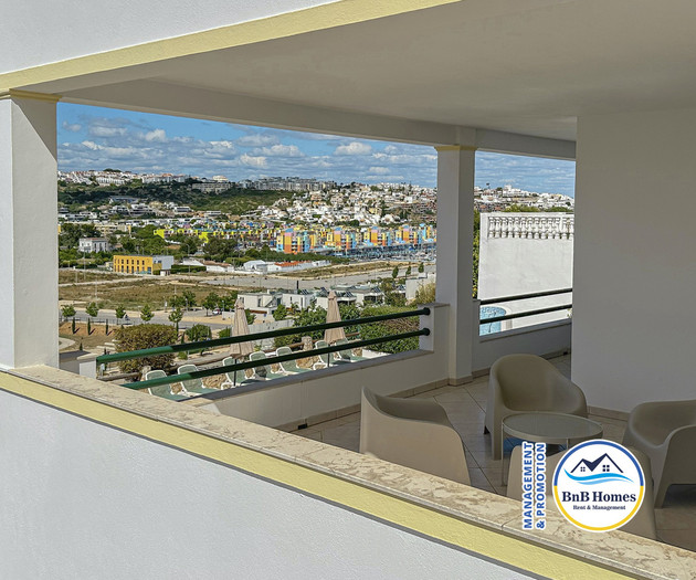 Villa Verde - 4 bedrooms, Marina view, pool & BBQ