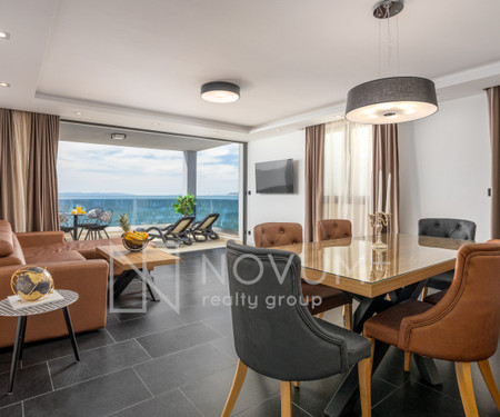 Luxury apartment with sea view - A5