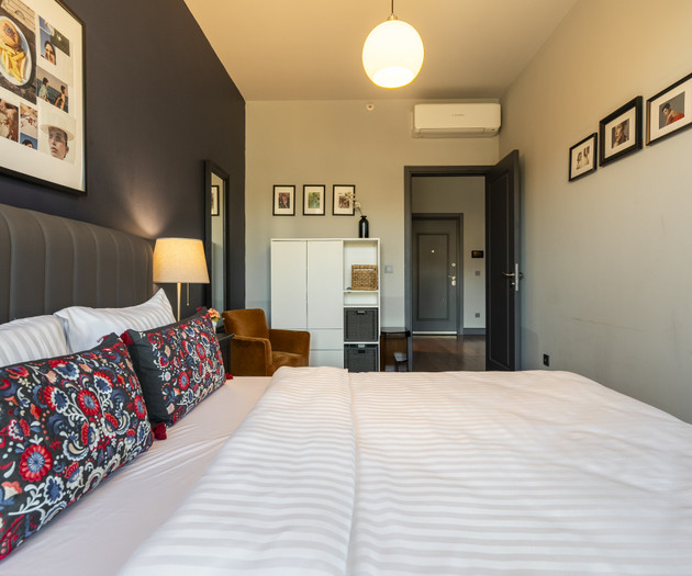 Luxury 1BR Apartment in Benesta Centro with Indoor