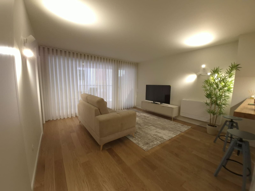 Elegant Retreat in Bijou Palace – Porto preview