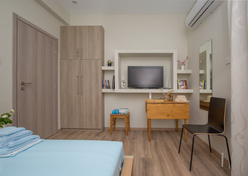 Cosy Penthouse With Terrace Near Metro Station preview