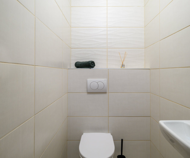 New Studio with FREE parking