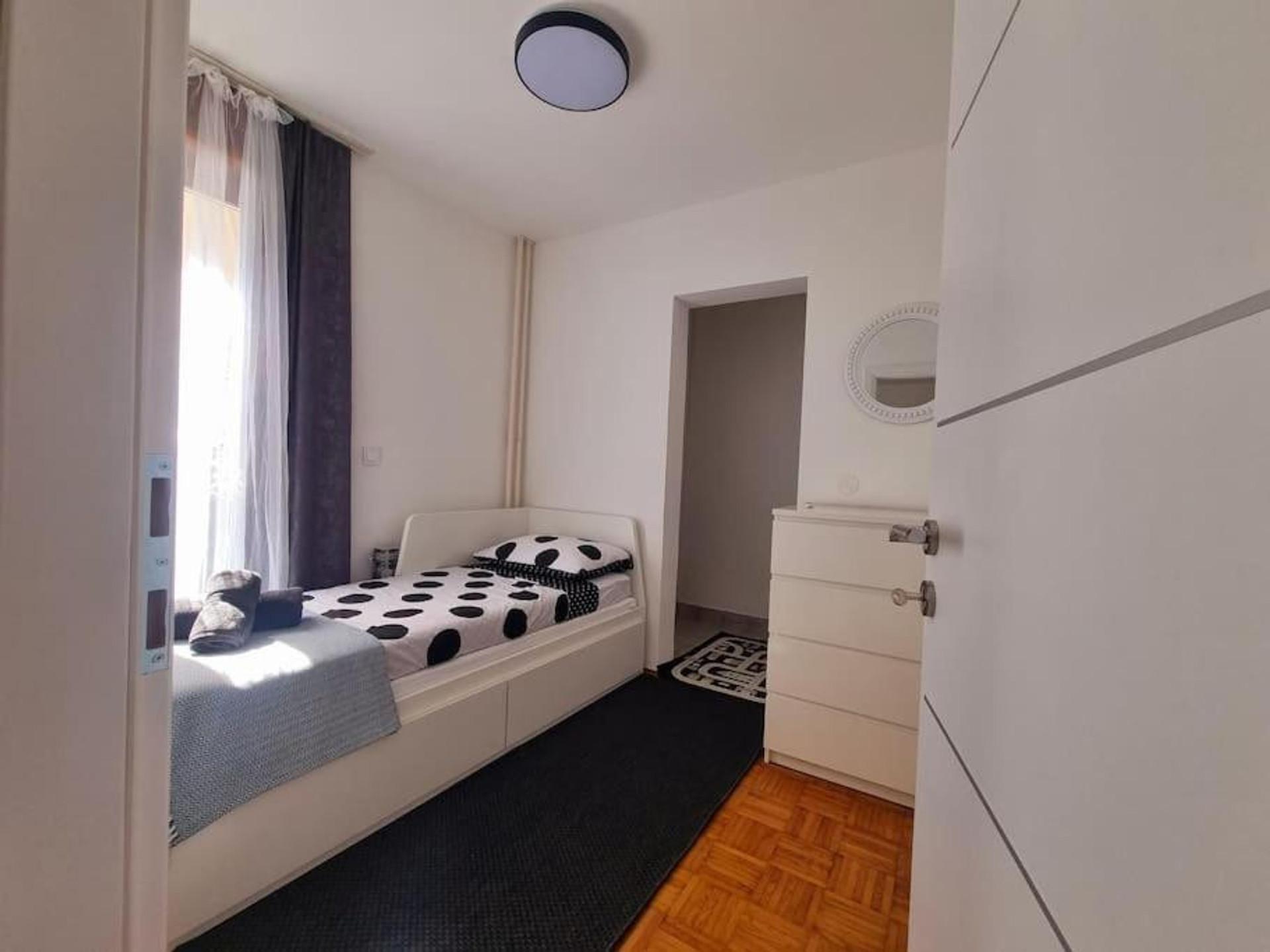 Spavaća soba - krevet za 1 osobu