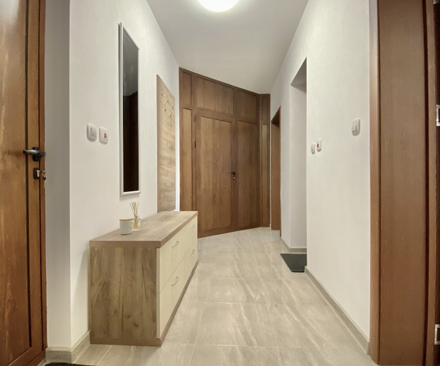 Spacious & Cozy 2 BDR Apartment with Fast Wi-fi