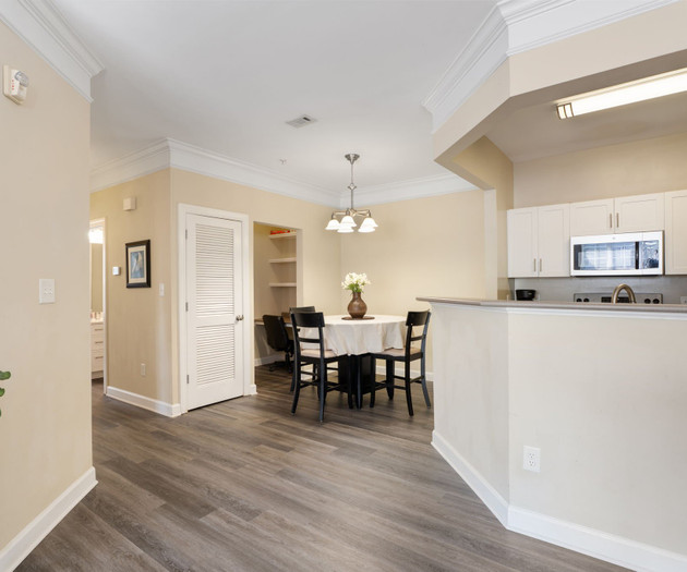 Crossroads sorház 2 hálószobával és garázzsal 2