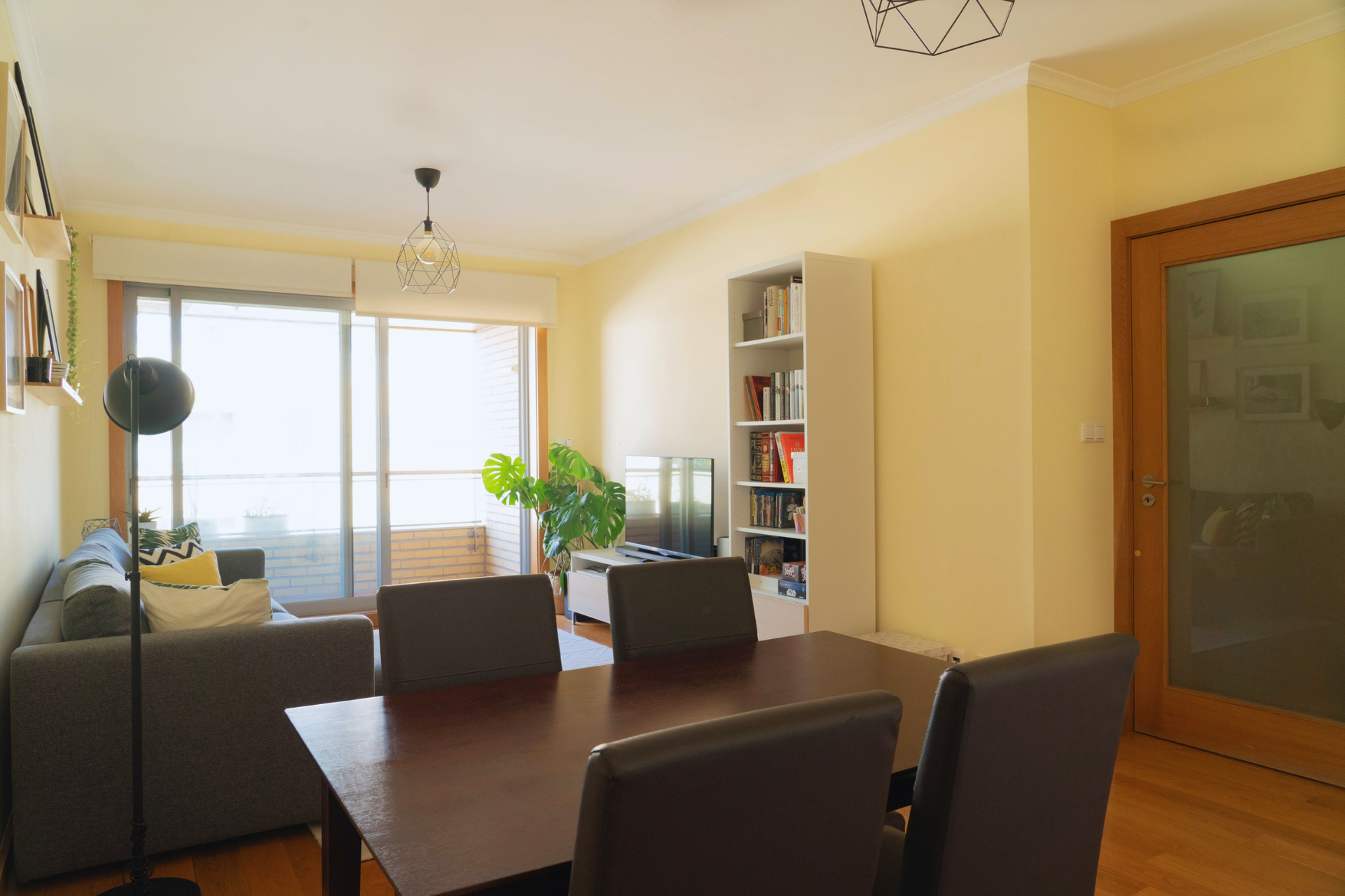 Dining area with balcony access