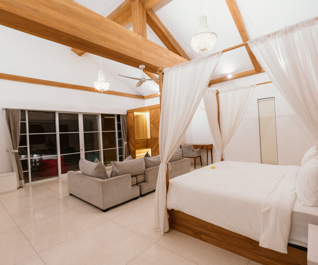 Luxury Ocean Front Private Pool  5 BDR Nalas Villa