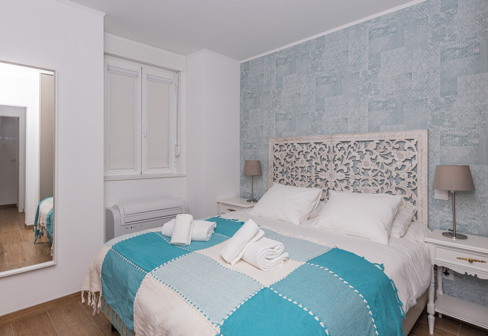 Feira da Ladra Comfy Premium preview